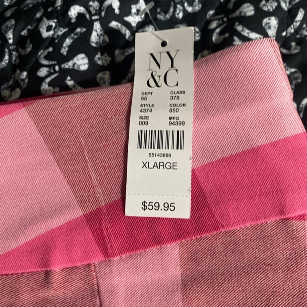 New York & Company Pink Checkered Pants - Picture 2 of 3